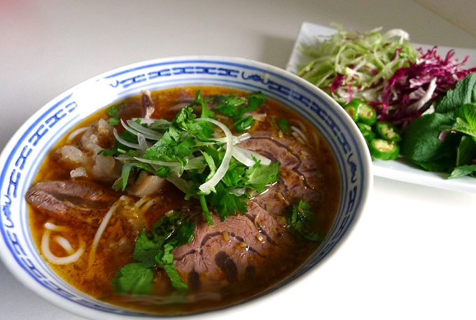 Bún bò Huế đạt top 100 món ăn có giá trị ẩm thực nhất châu Á.